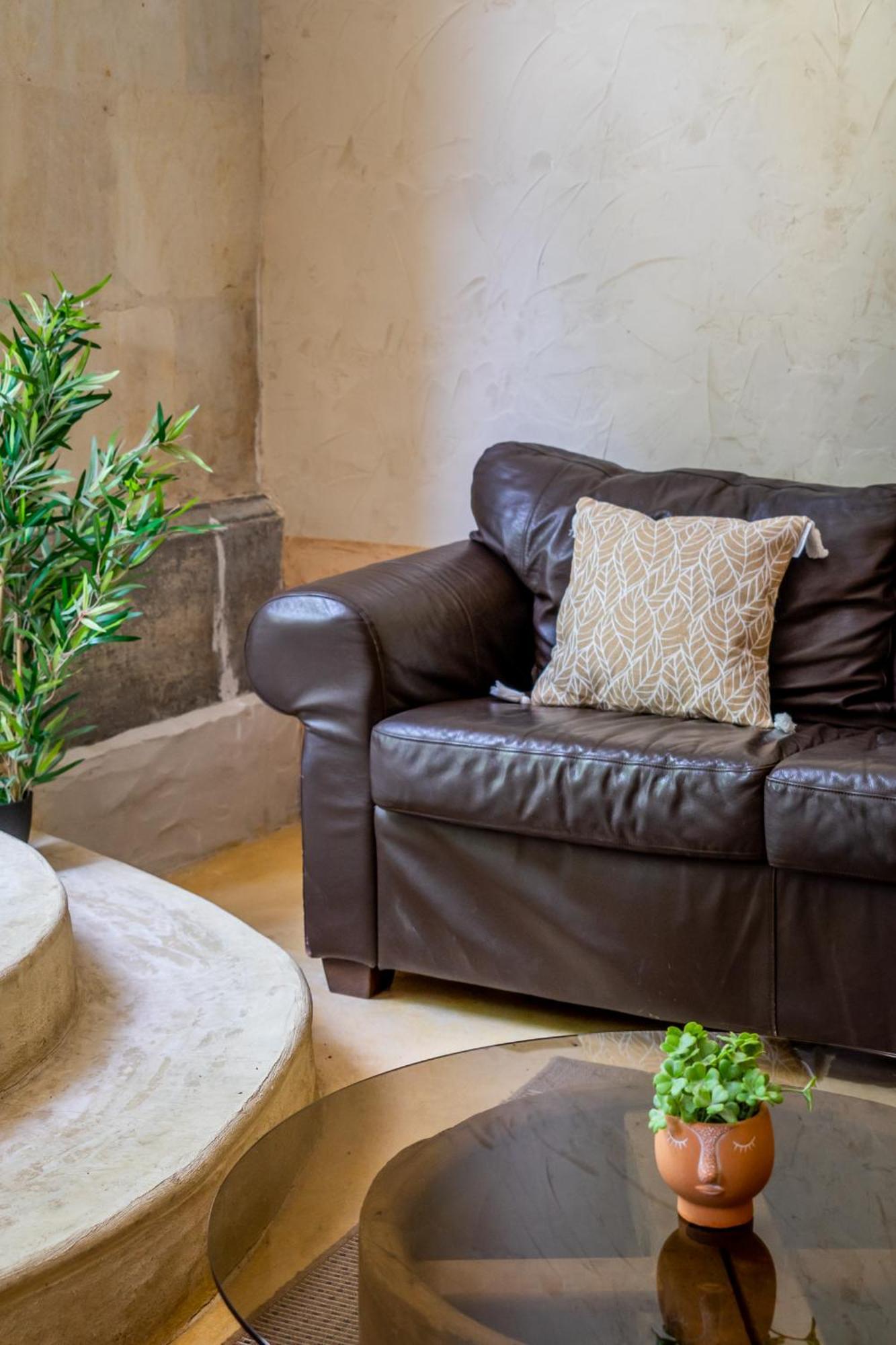 Ultimate Relaxation For Family Or Group At Renowned Couvent Des Ursulines, A Tranquil Escape In Historic Pezenas别墅 客房 照片
